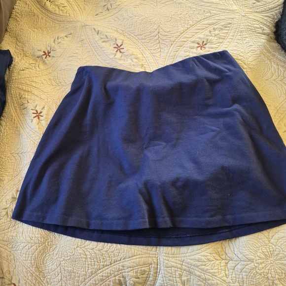Lilly Pulitzer Navy Mini Skort with Gold Buttons - Picture 6 of 9